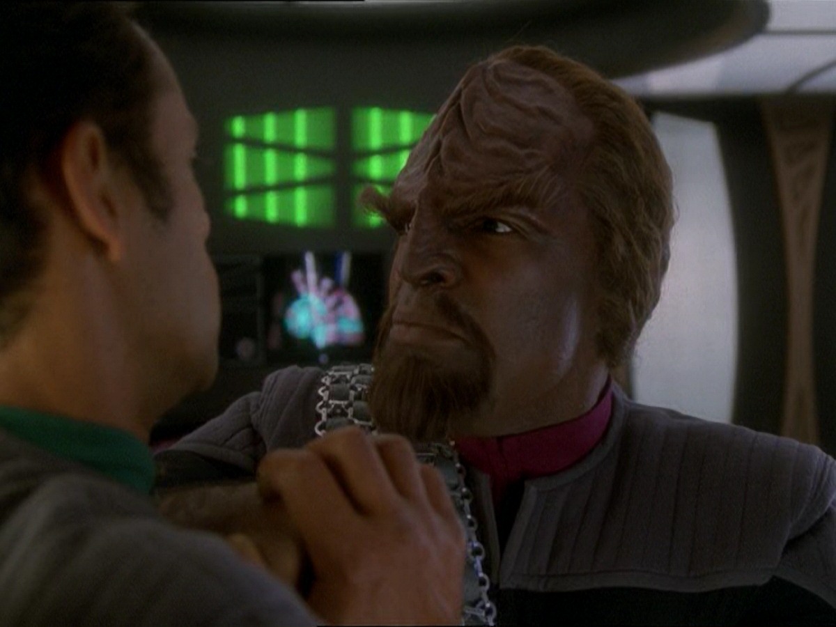 extant_StarTrek_DS9_7x03-Afterimage_2392.jpg