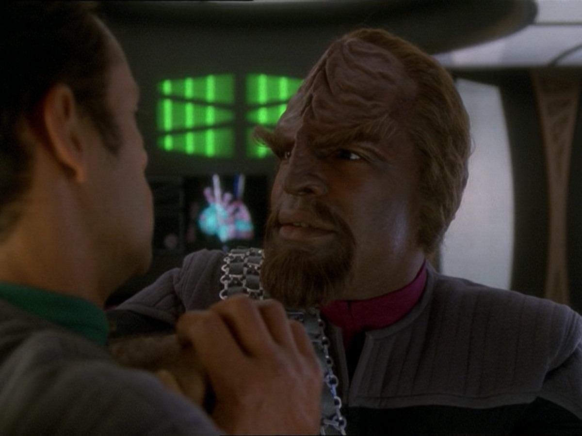 extant_StarTrek_DS9_7x03-Afterimage_2394.jpg