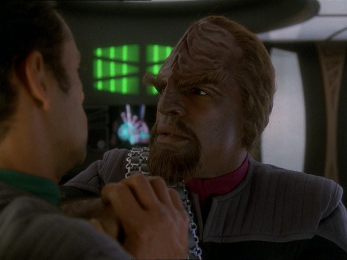 extant_StarTrek_DS9_7x03-Afterimage_2398.jpg