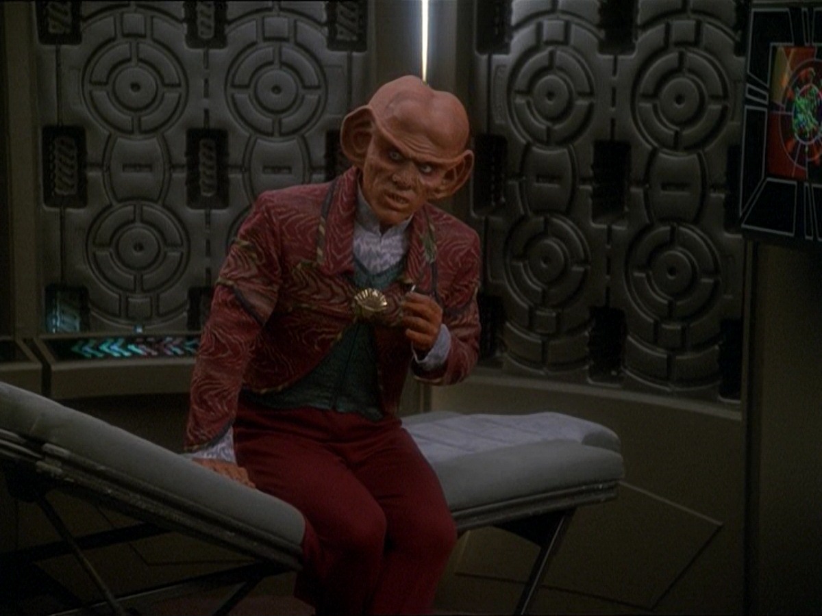 extant_StarTrek_DS9_7x03-Afterimage_2412.jpg