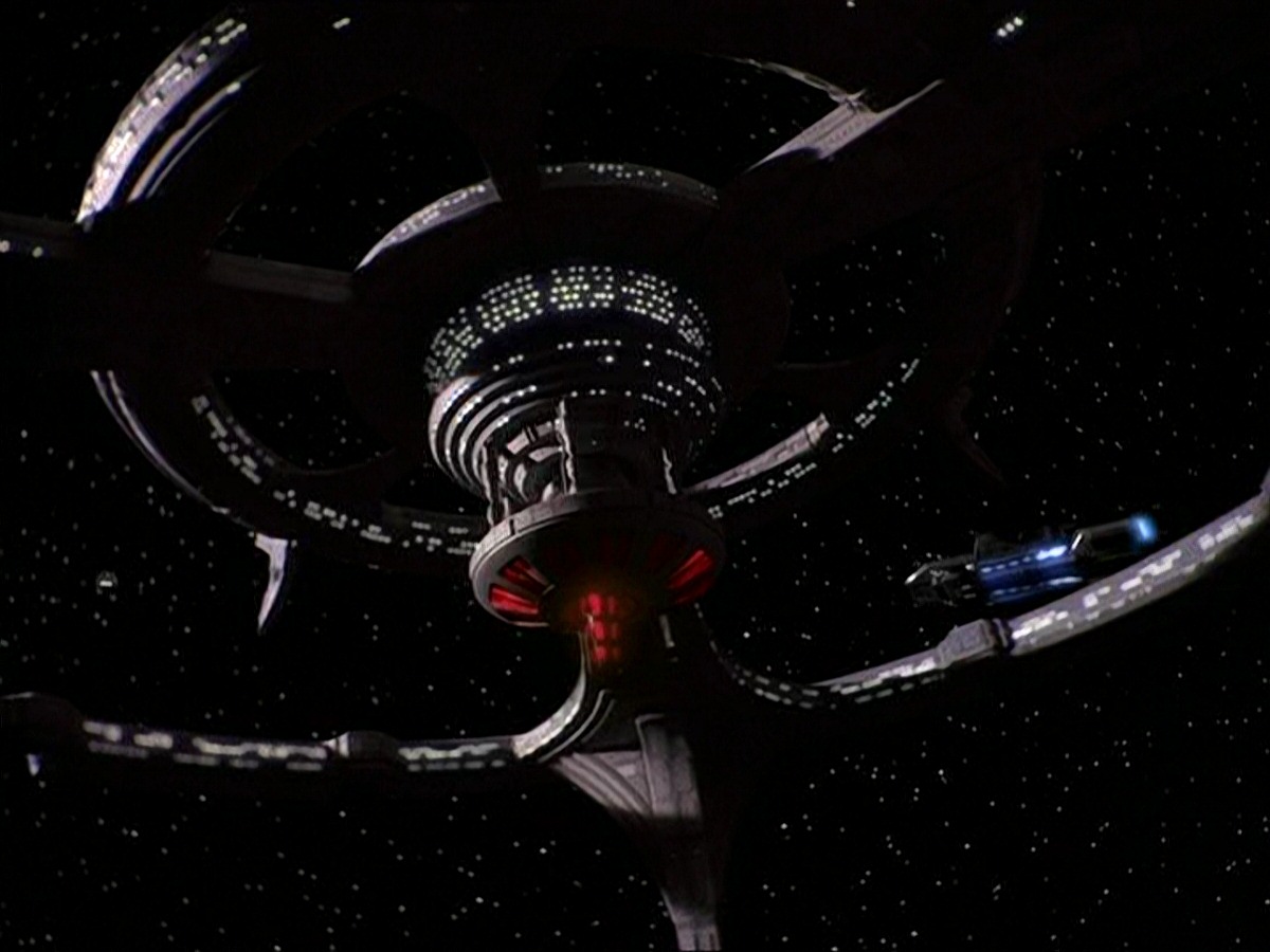 extant_StarTrek_DS9_7x03-Afterimage_2422.jpg