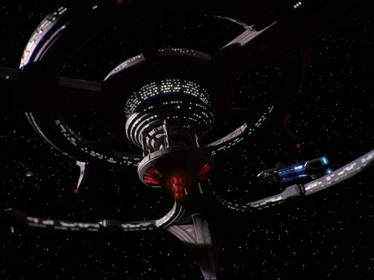 extant_StarTrek_DS9_7x03-Afterimage_2423.jpg