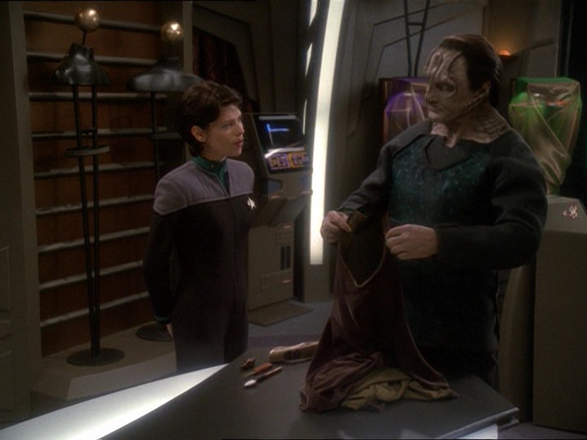 extant_StarTrek_DS9_7x03-Afterimage_2452.jpg