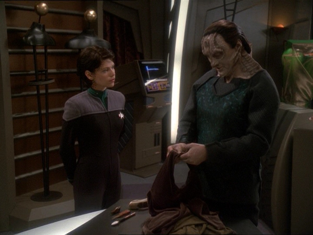 extant_StarTrek_DS9_7x03-Afterimage_2456.jpg