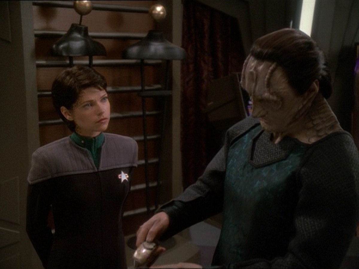 extant_StarTrek_DS9_7x03-Afterimage_2466.jpg