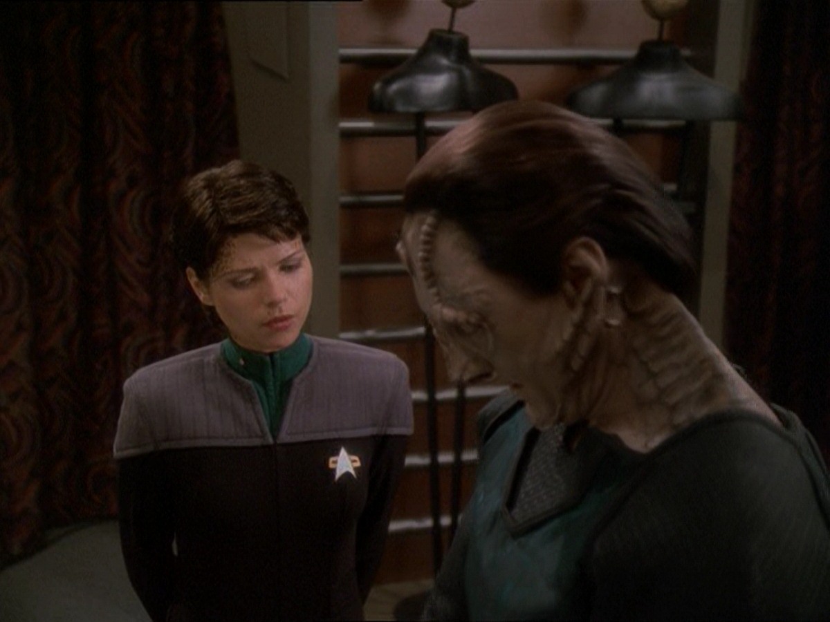 extant_StarTrek_DS9_7x03-Afterimage_2478.jpg