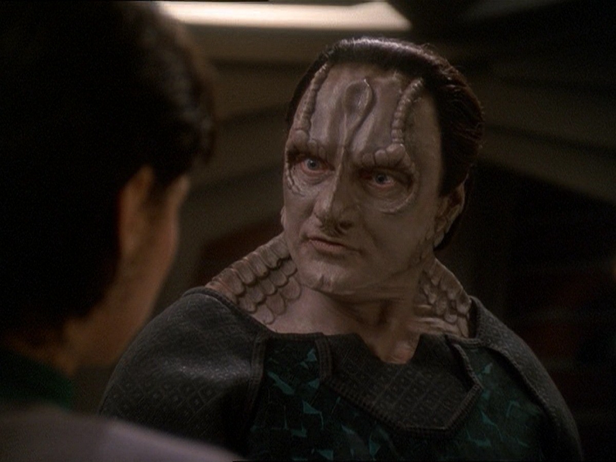 extant_StarTrek_DS9_7x03-Afterimage_2489.jpg