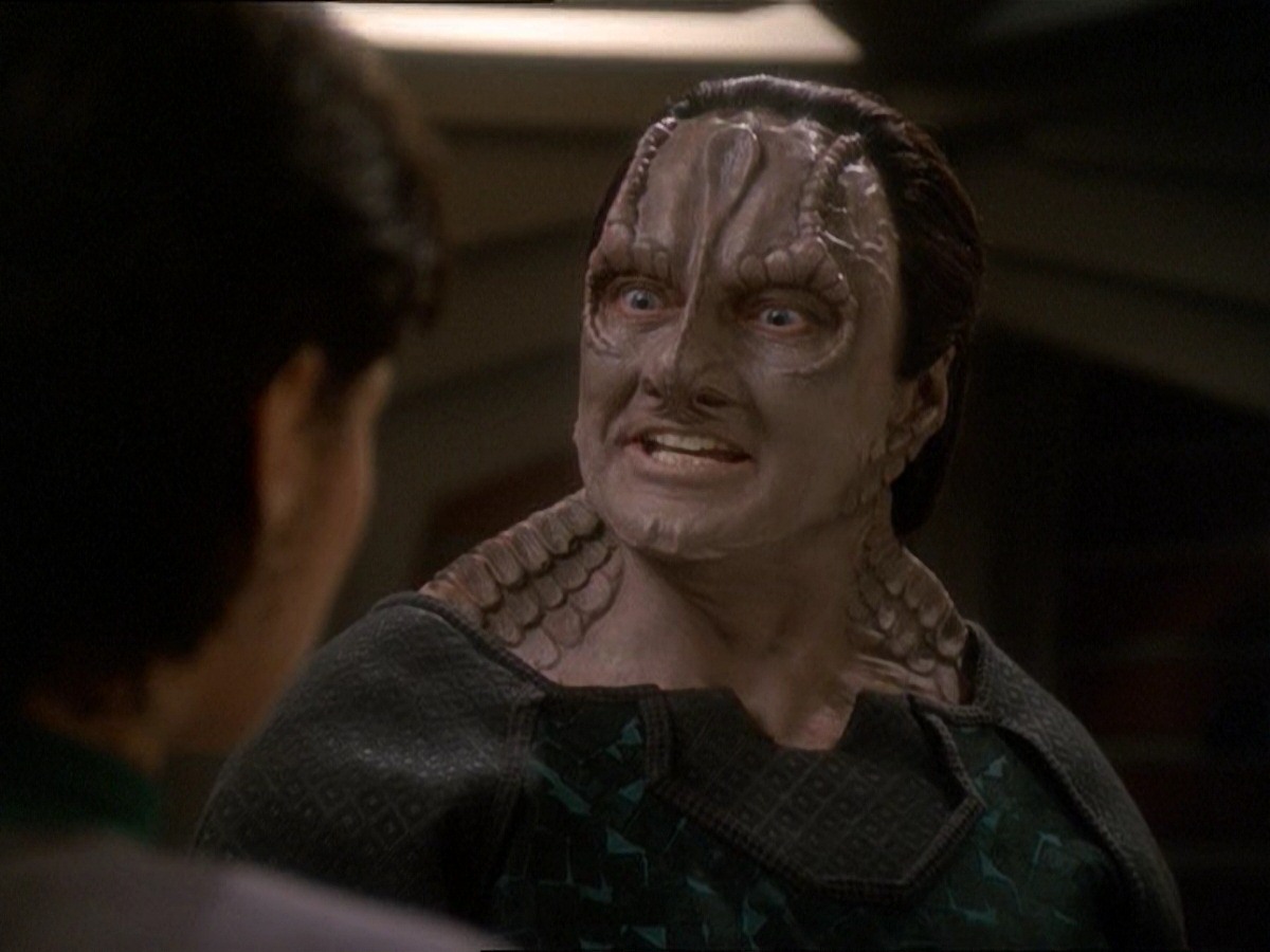 extant_StarTrek_DS9_7x03-Afterimage_2492.jpg