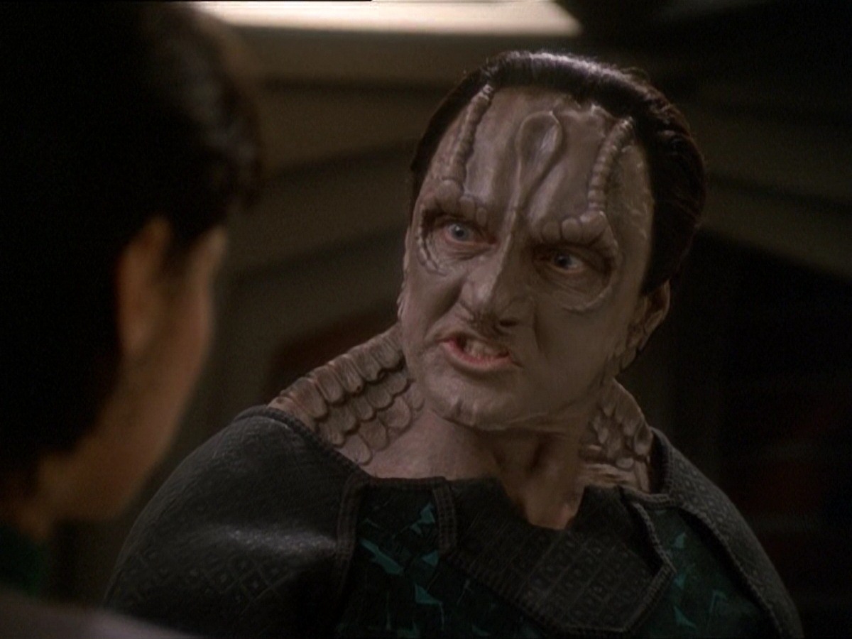 extant_StarTrek_DS9_7x03-Afterimage_2516.jpg