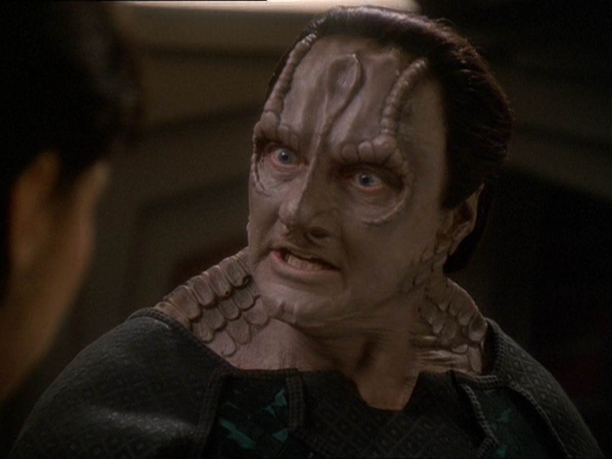 extant_StarTrek_DS9_7x03-Afterimage_2523.jpg