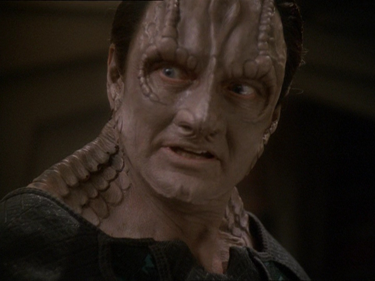 extant_StarTrek_DS9_7x03-Afterimage_2535.jpg