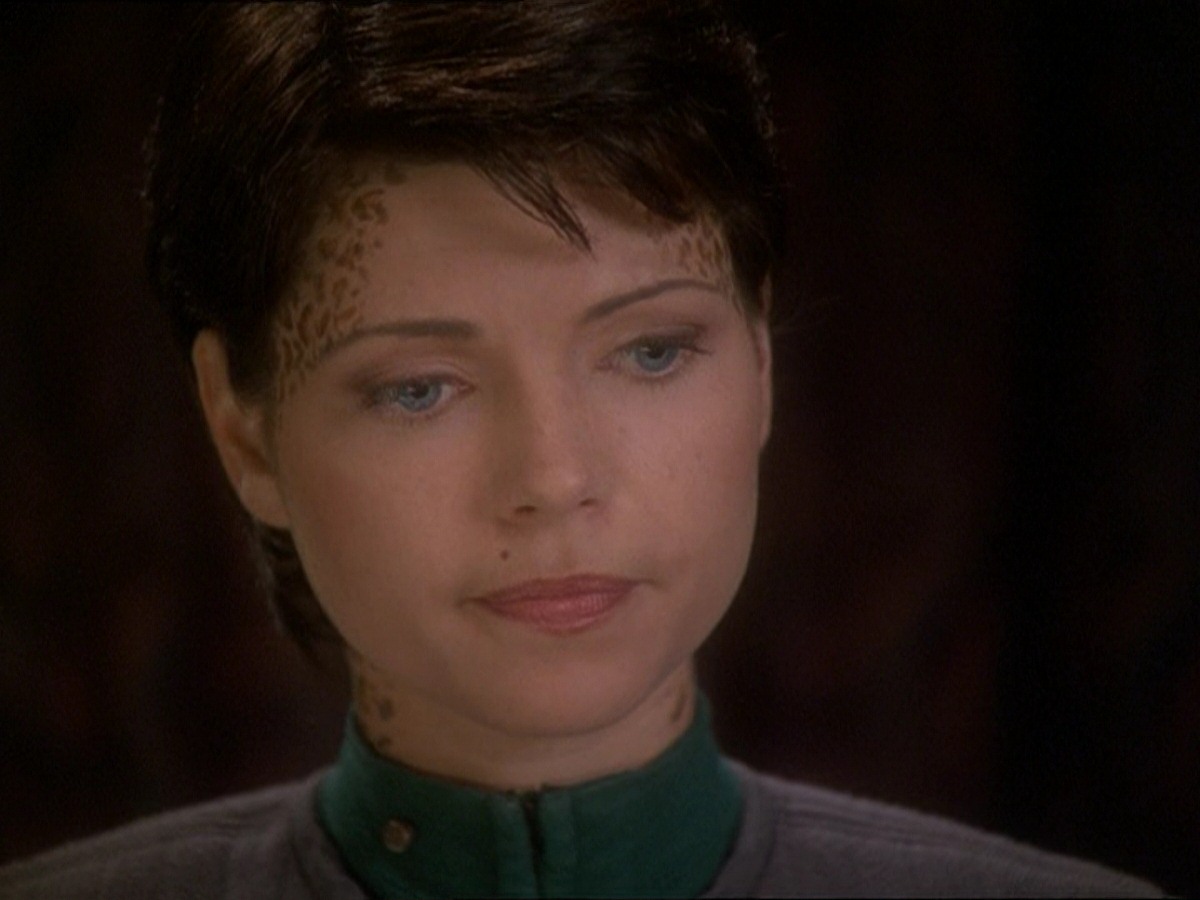 extant_StarTrek_DS9_7x03-Afterimage_2542.jpg