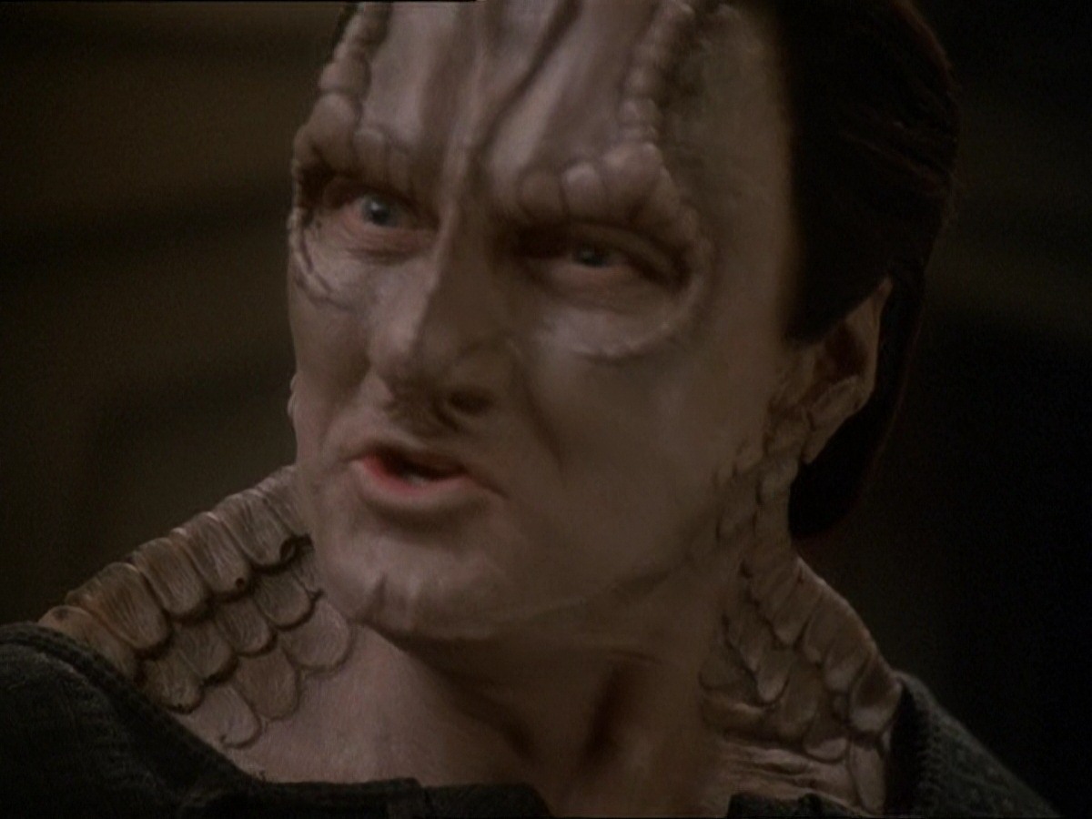 extant_StarTrek_DS9_7x03-Afterimage_2545.jpg