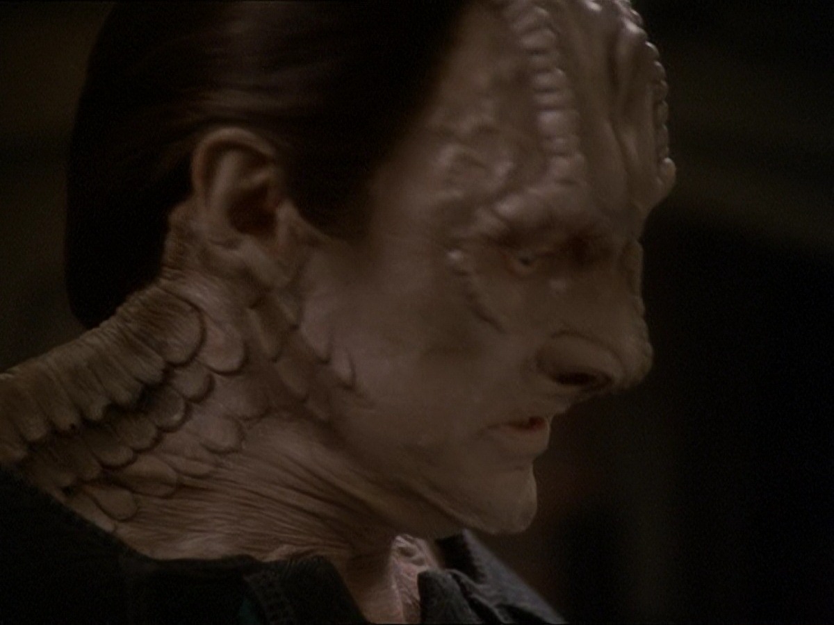 extant_StarTrek_DS9_7x03-Afterimage_2578.jpg