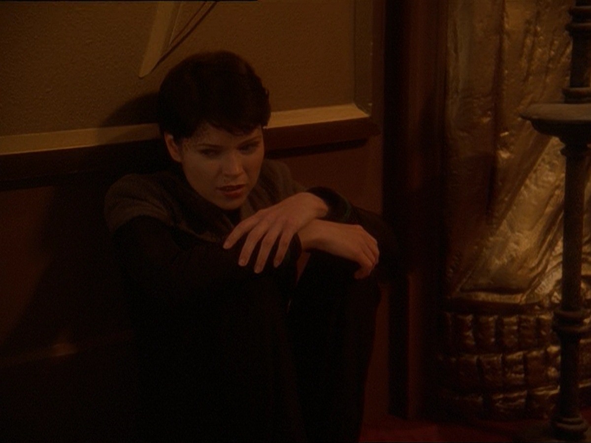 extant_StarTrek_DS9_7x03-Afterimage_2636.jpg