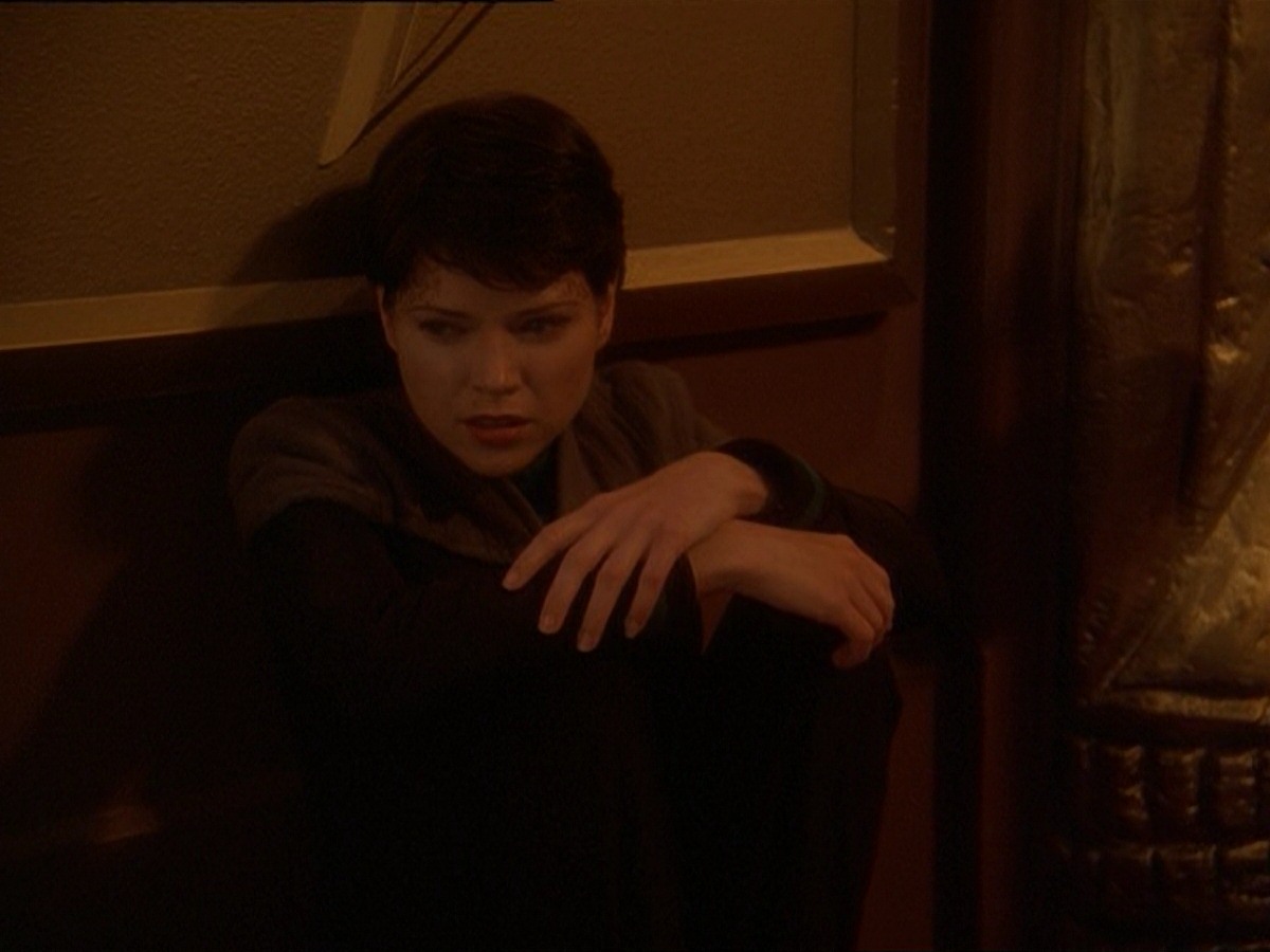 extant_StarTrek_DS9_7x03-Afterimage_2638.jpg
