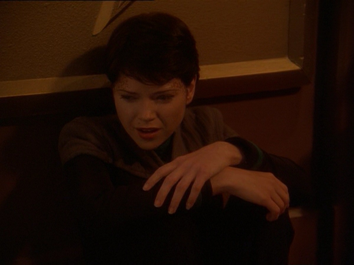 extant_StarTrek_DS9_7x03-Afterimage_2642.jpg