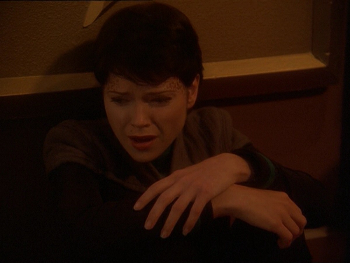 extant_StarTrek_DS9_7x03-Afterimage_2645.jpg