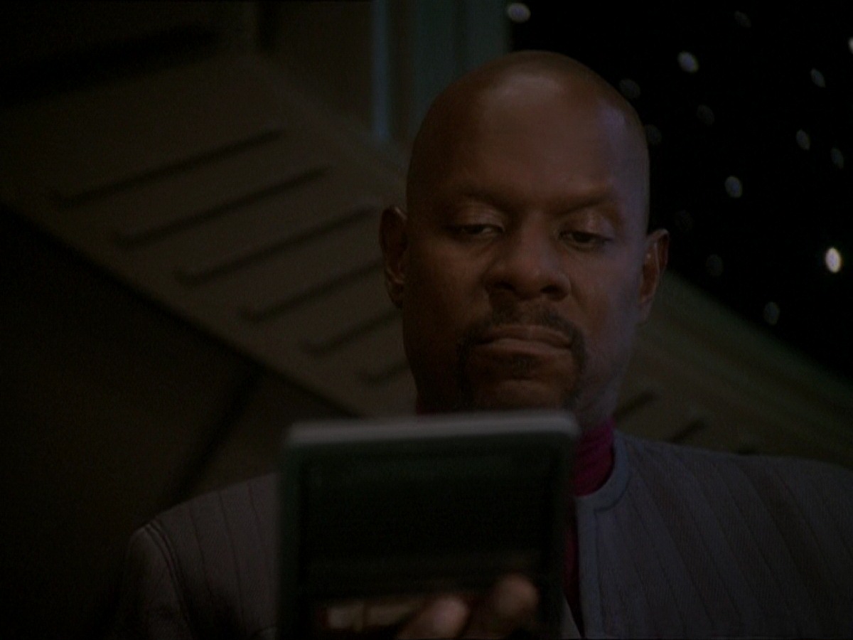 extant_StarTrek_DS9_7x03-Afterimage_2655.jpg