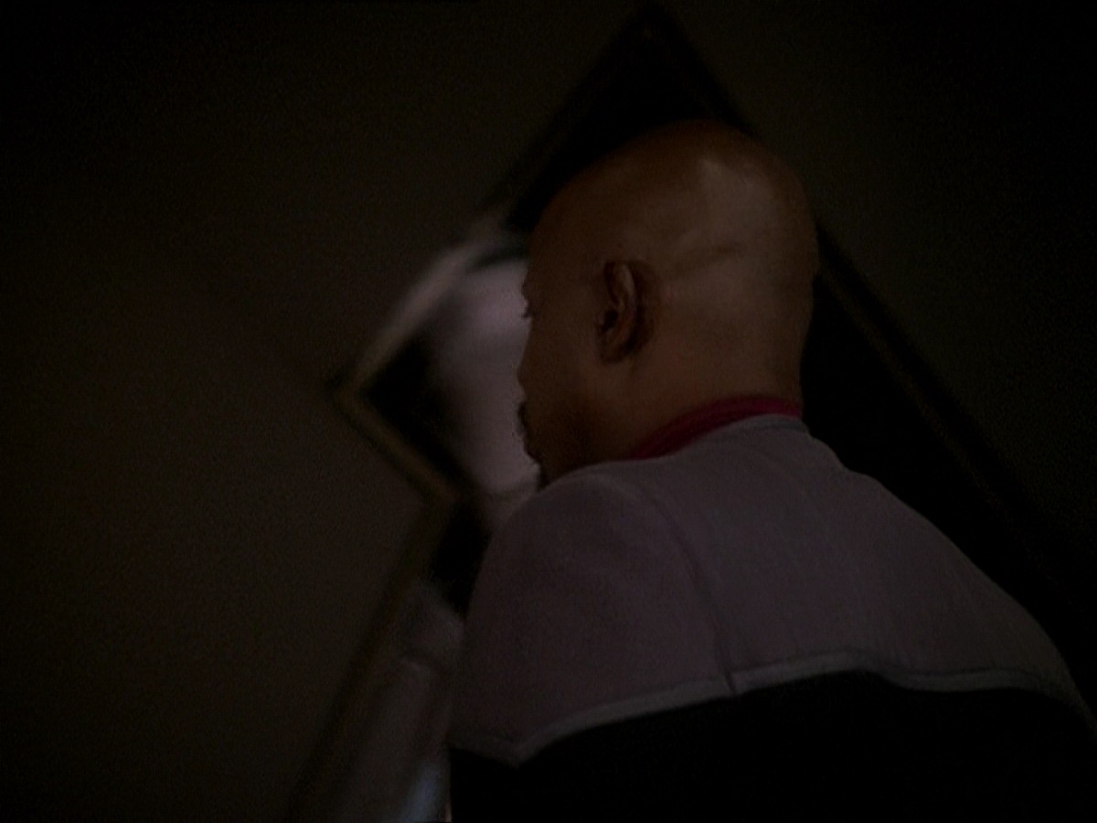 extant_StarTrek_DS9_7x03-Afterimage_2718.jpg