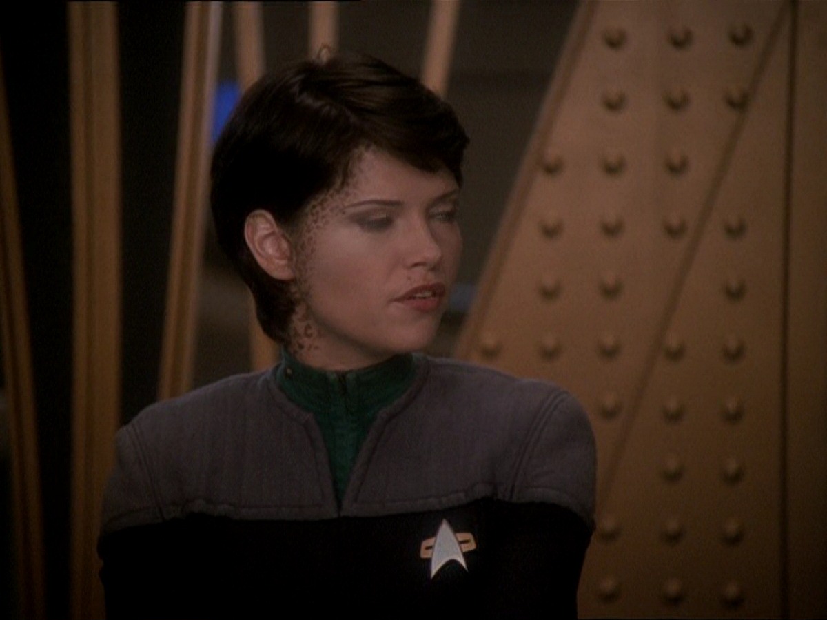 extant_StarTrek_DS9_7x03-Afterimage_2726.jpg