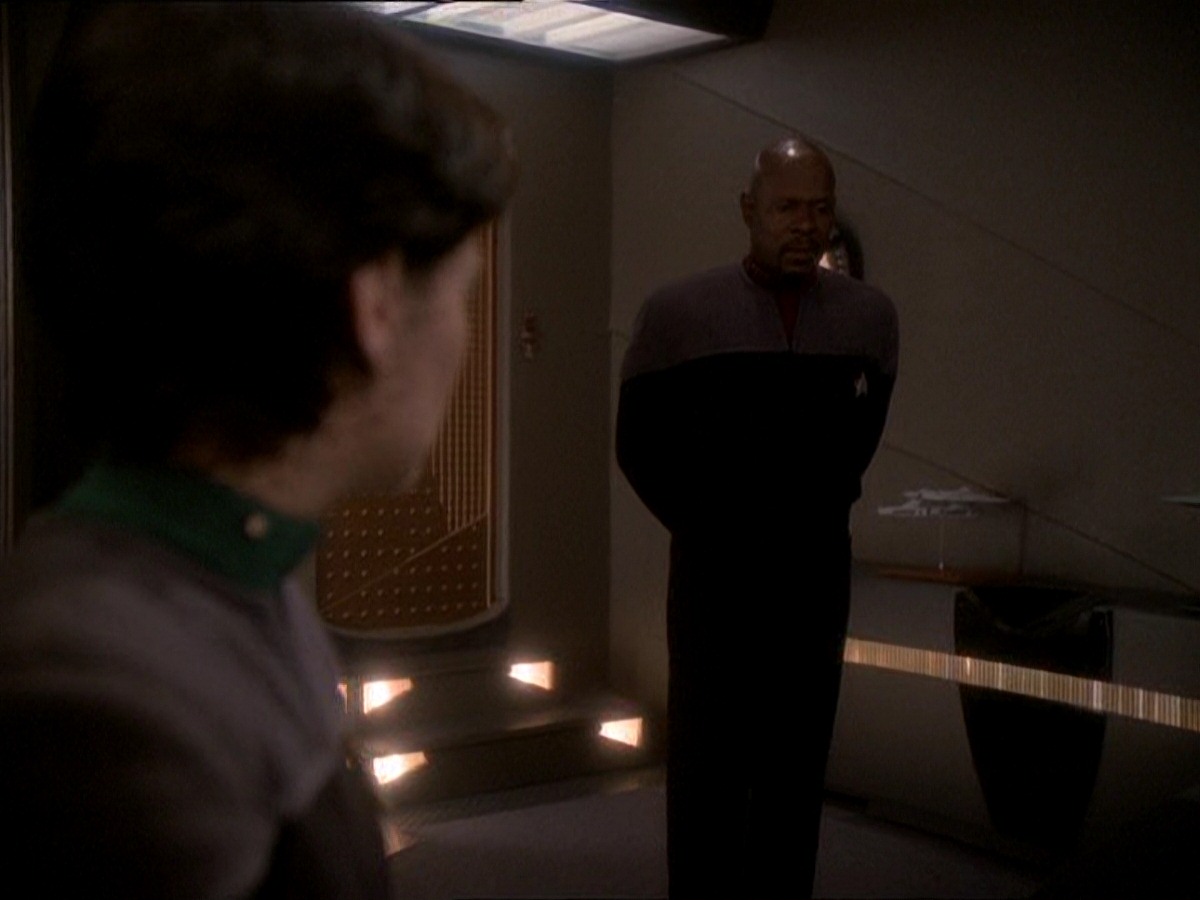 extant_StarTrek_DS9_7x03-Afterimage_2742.jpg