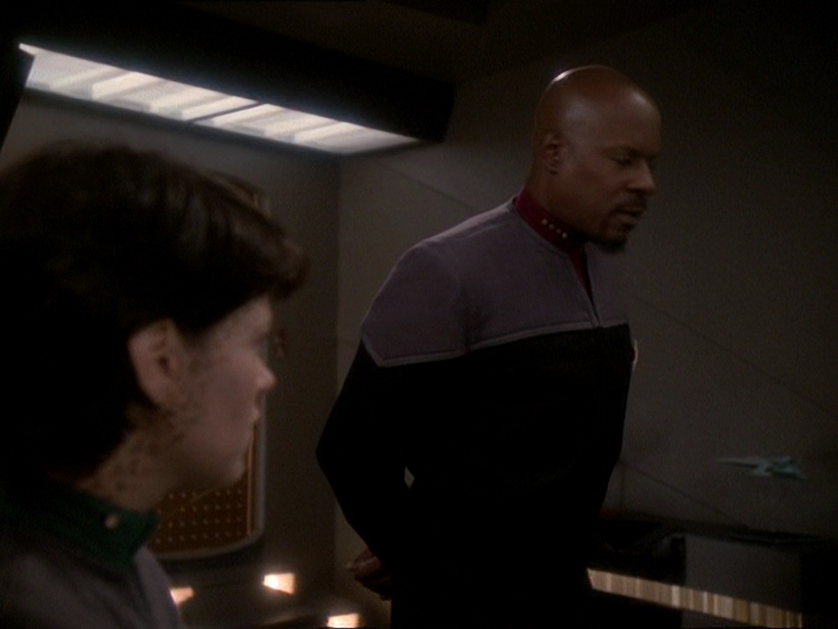 extant_StarTrek_DS9_7x03-Afterimage_2789.jpg