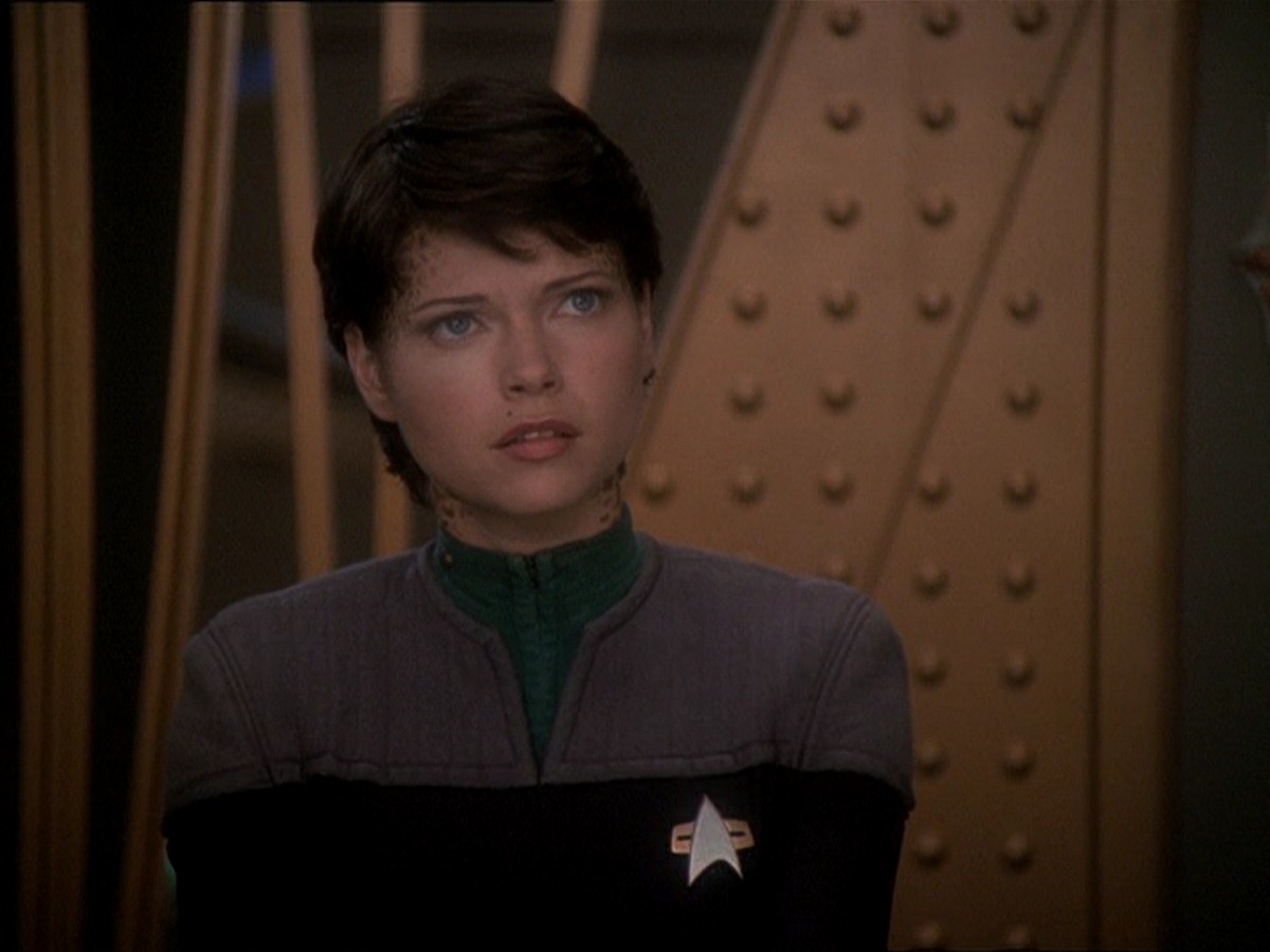 extant_StarTrek_DS9_7x03-Afterimage_2806.jpg
