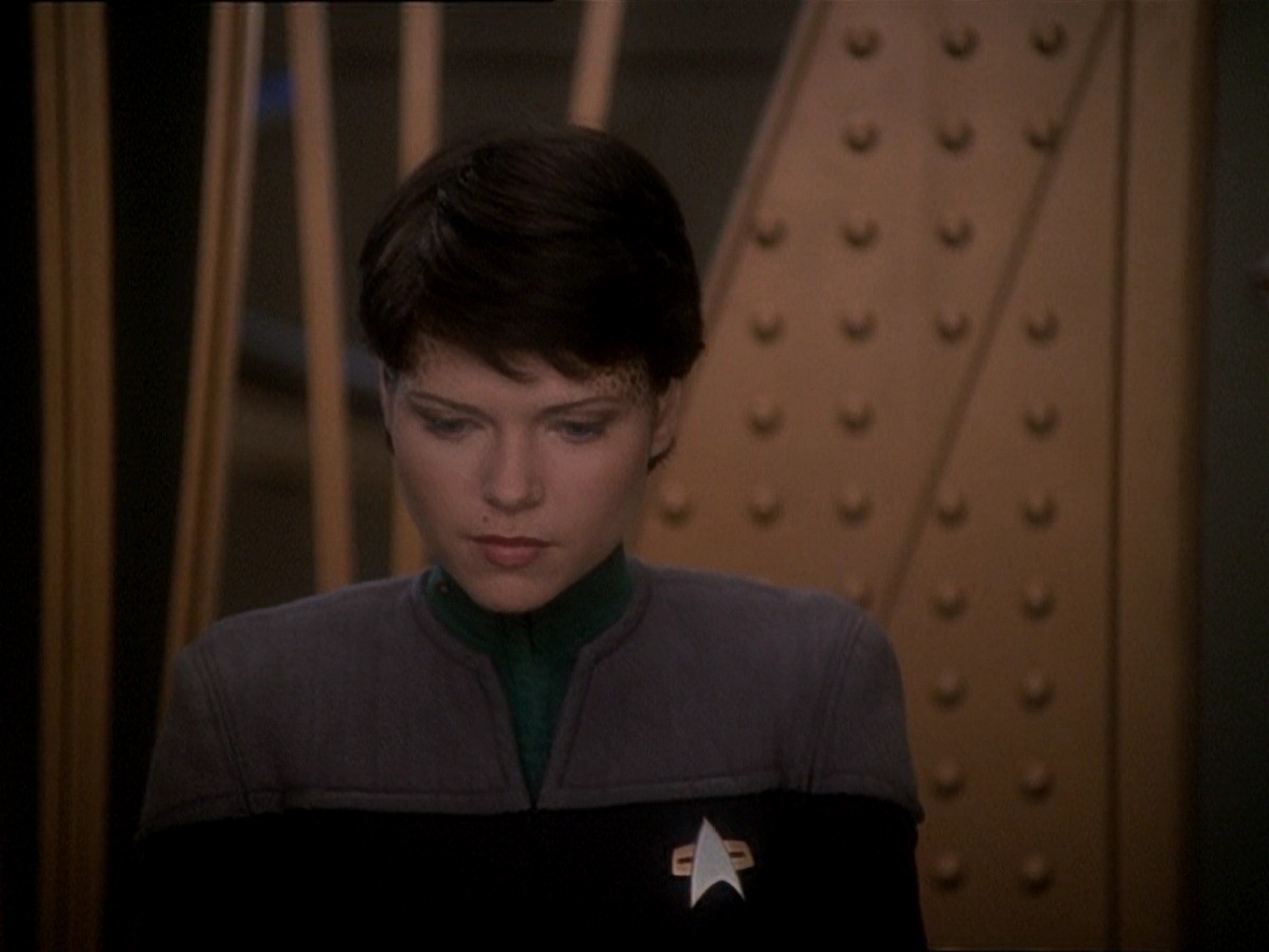 extant_StarTrek_DS9_7x03-Afterimage_2816.jpg