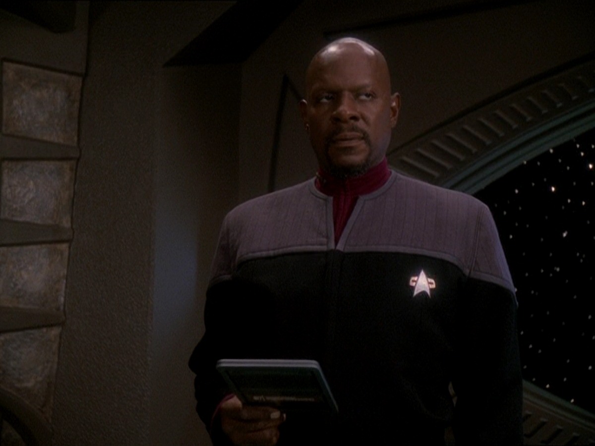 extant_StarTrek_DS9_7x03-Afterimage_2824.jpg