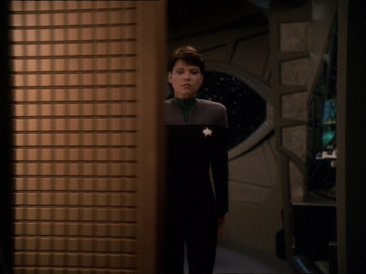 extant_StarTrek_DS9_7x03-Afterimage_2827.jpg