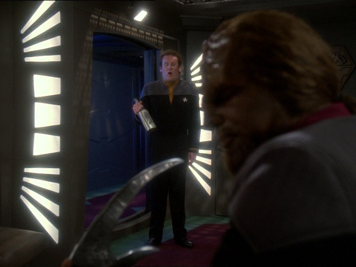 extant_StarTrek_DS9_7x03-Afterimage_2854.jpg