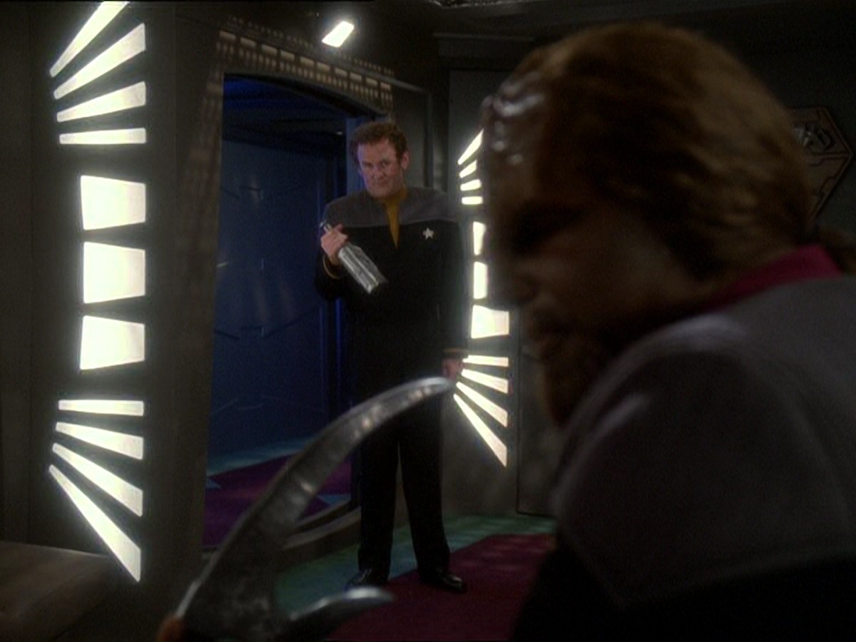 extant_StarTrek_DS9_7x03-Afterimage_2856.jpg