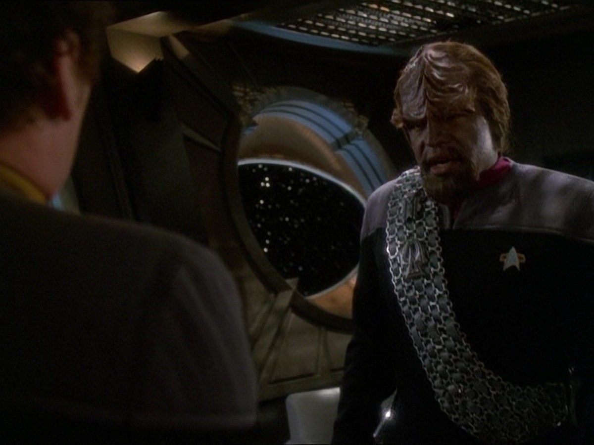 extant_StarTrek_DS9_7x03-Afterimage_2887.jpg