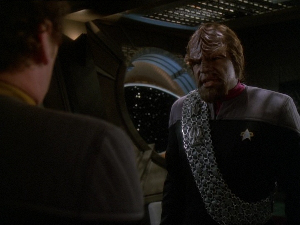 extant_StarTrek_DS9_7x03-Afterimage_2888.jpg