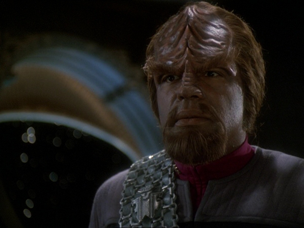 extant_StarTrek_DS9_7x03-Afterimage_2898.jpg