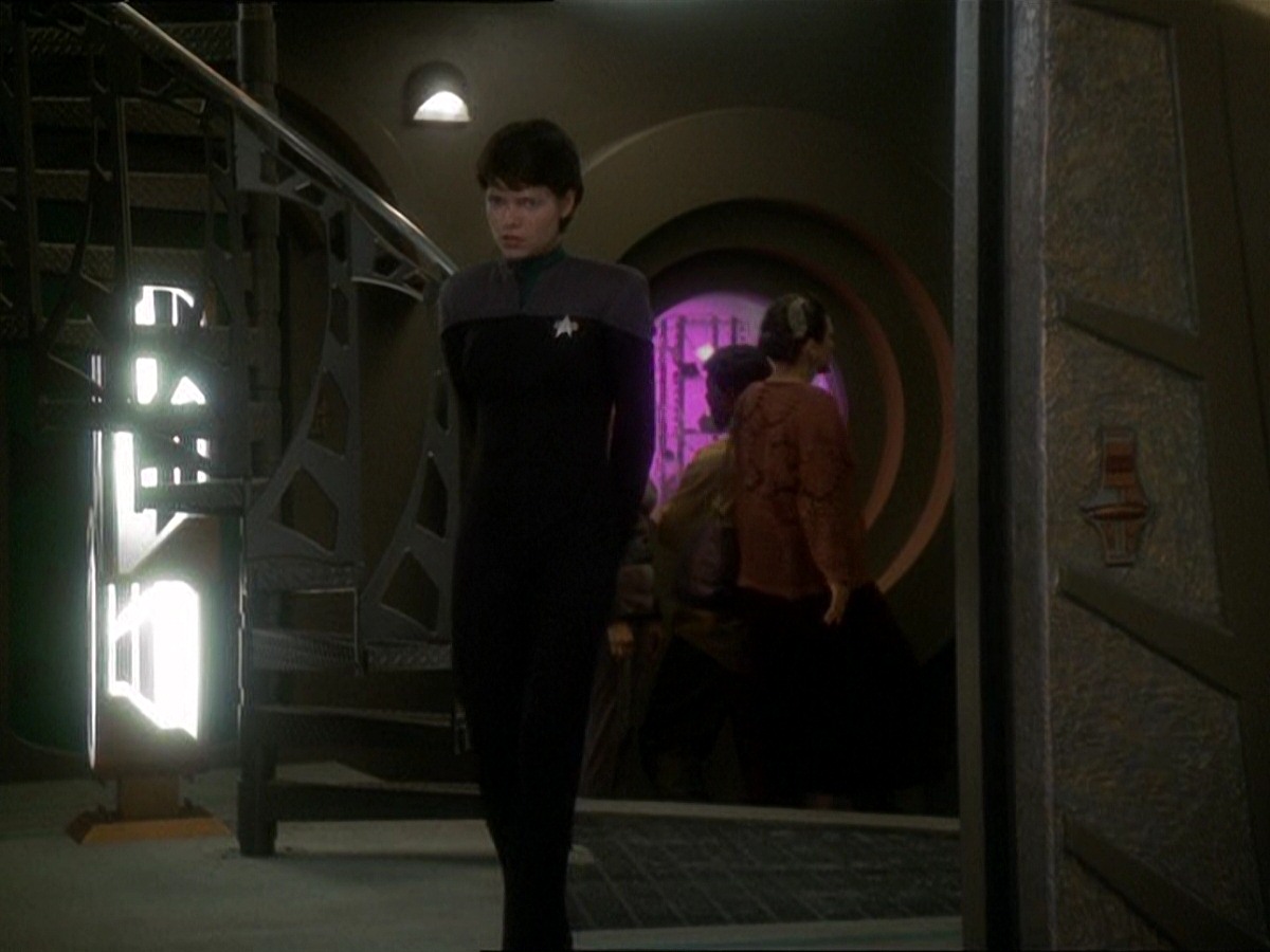 extant_StarTrek_DS9_7x03-Afterimage_2948.jpg