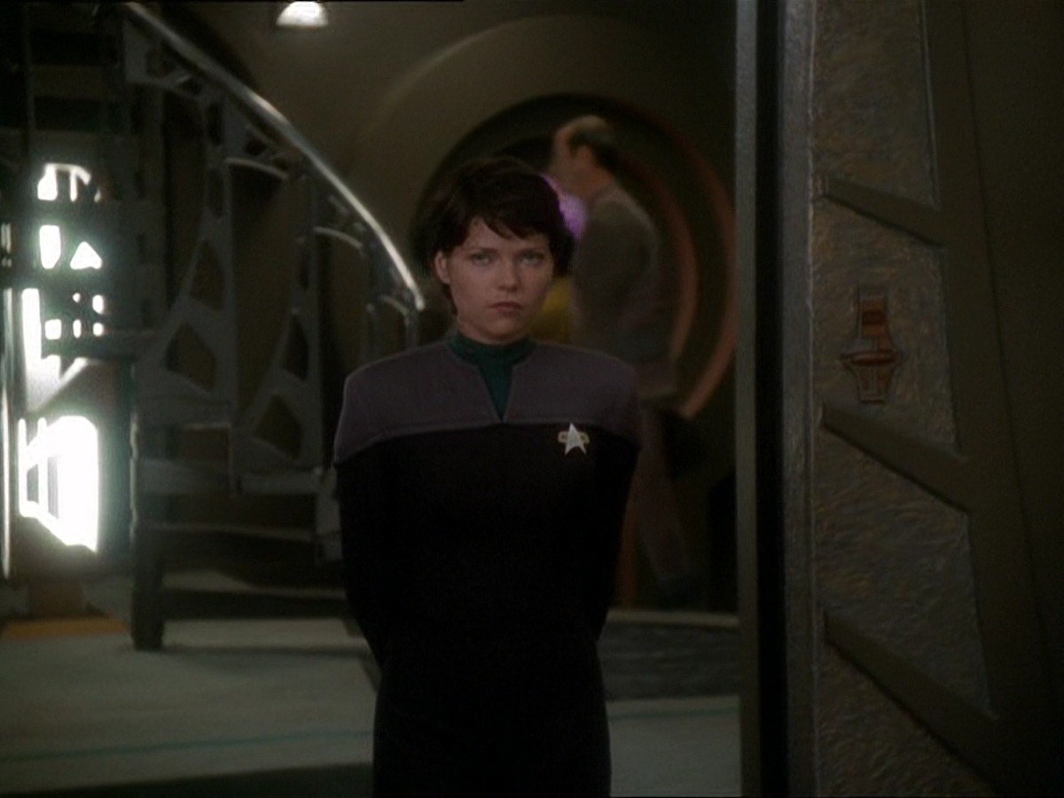 extant_StarTrek_DS9_7x03-Afterimage_2953.jpg