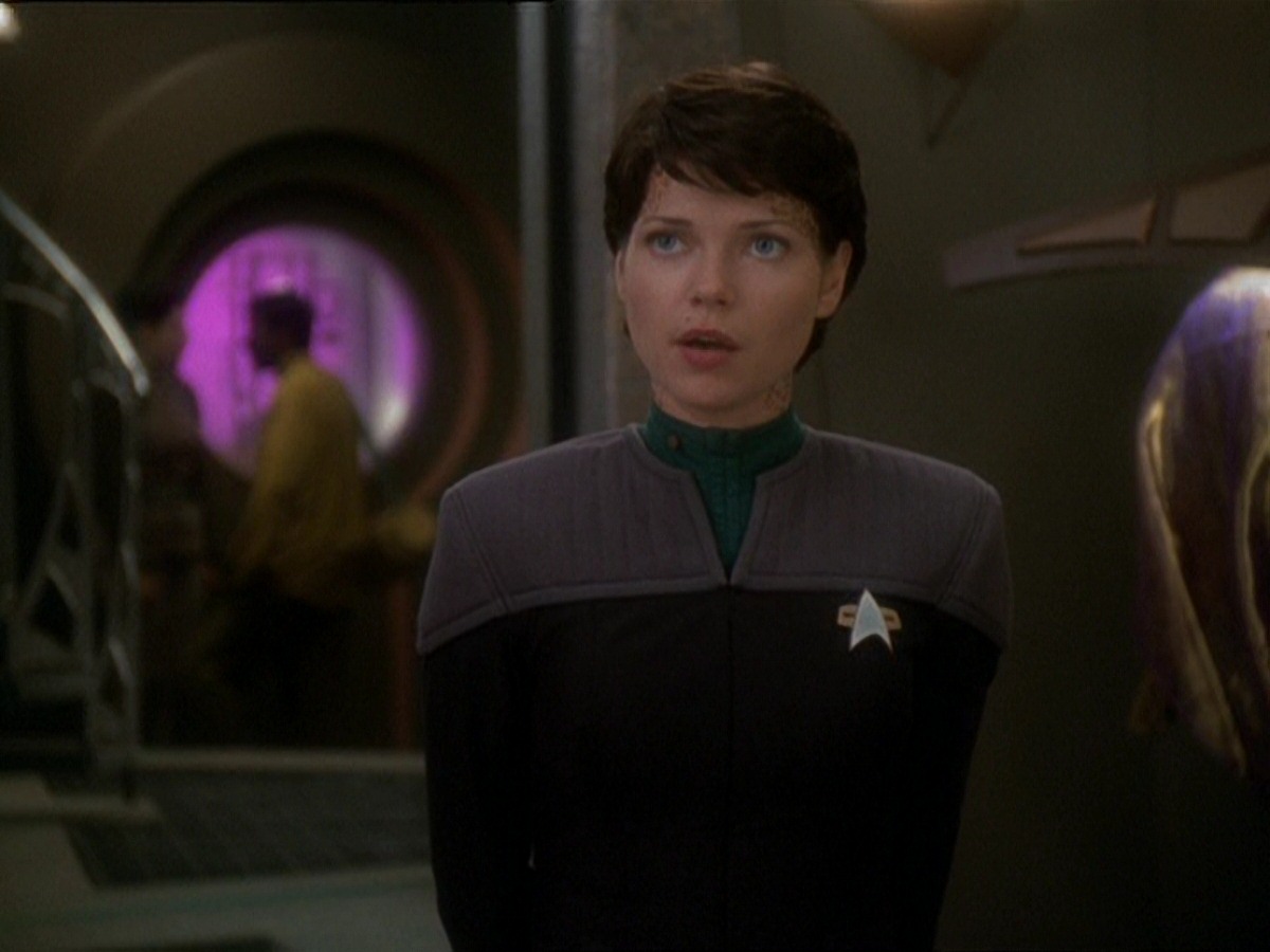 extant_StarTrek_DS9_7x03-Afterimage_2971.jpg