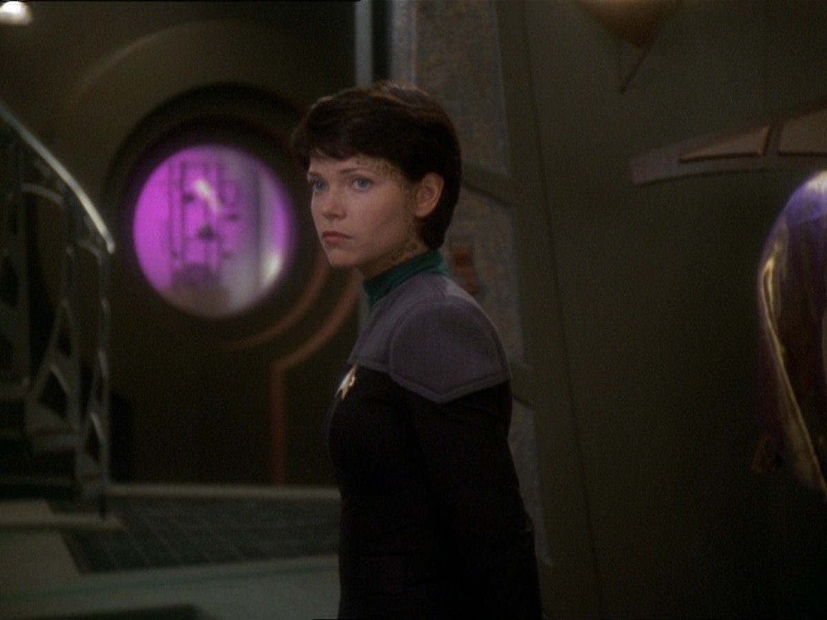 extant_StarTrek_DS9_7x03-Afterimage_3050.jpg