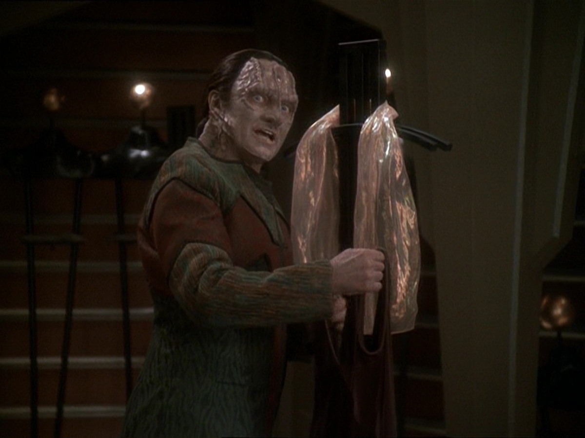 extant_StarTrek_DS9_7x03-Afterimage_3054.jpg