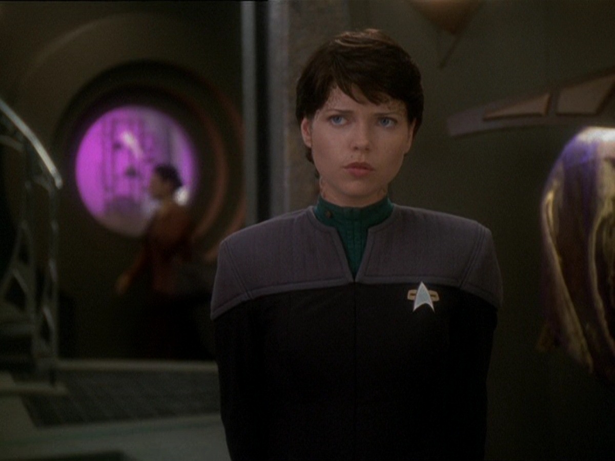 extant_StarTrek_DS9_7x03-Afterimage_3069.jpg