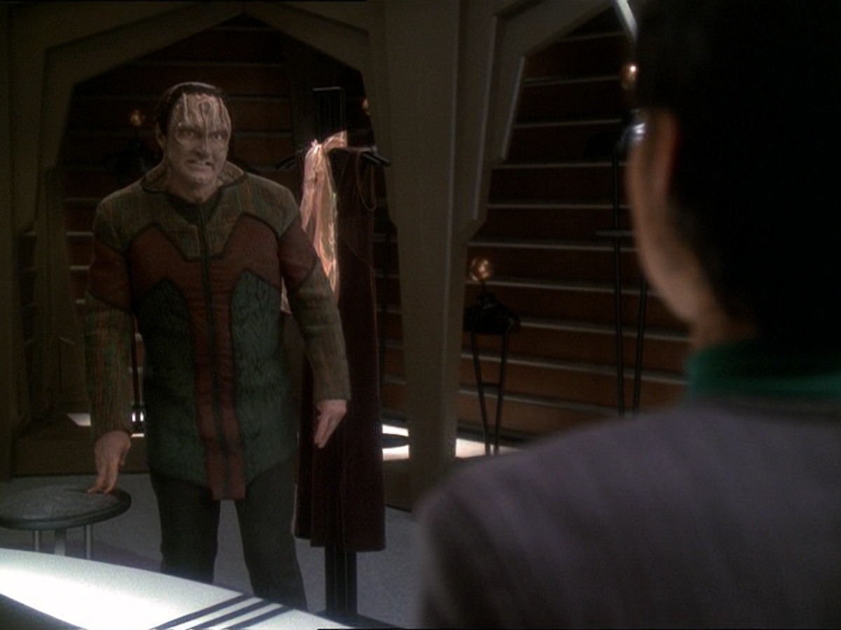 extant_StarTrek_DS9_7x03-Afterimage_3086.jpg