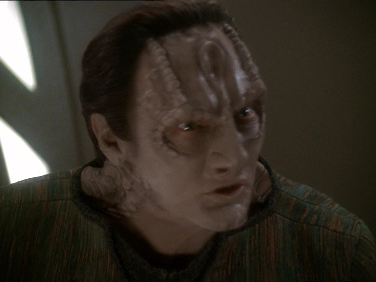 extant_StarTrek_DS9_7x03-Afterimage_3114.jpg