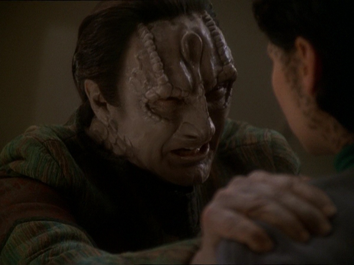 extant_StarTrek_DS9_7x03-Afterimage_3153.jpg