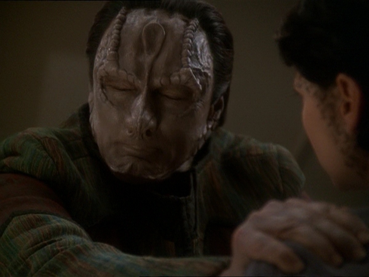 extant_StarTrek_DS9_7x03-Afterimage_3158.jpg