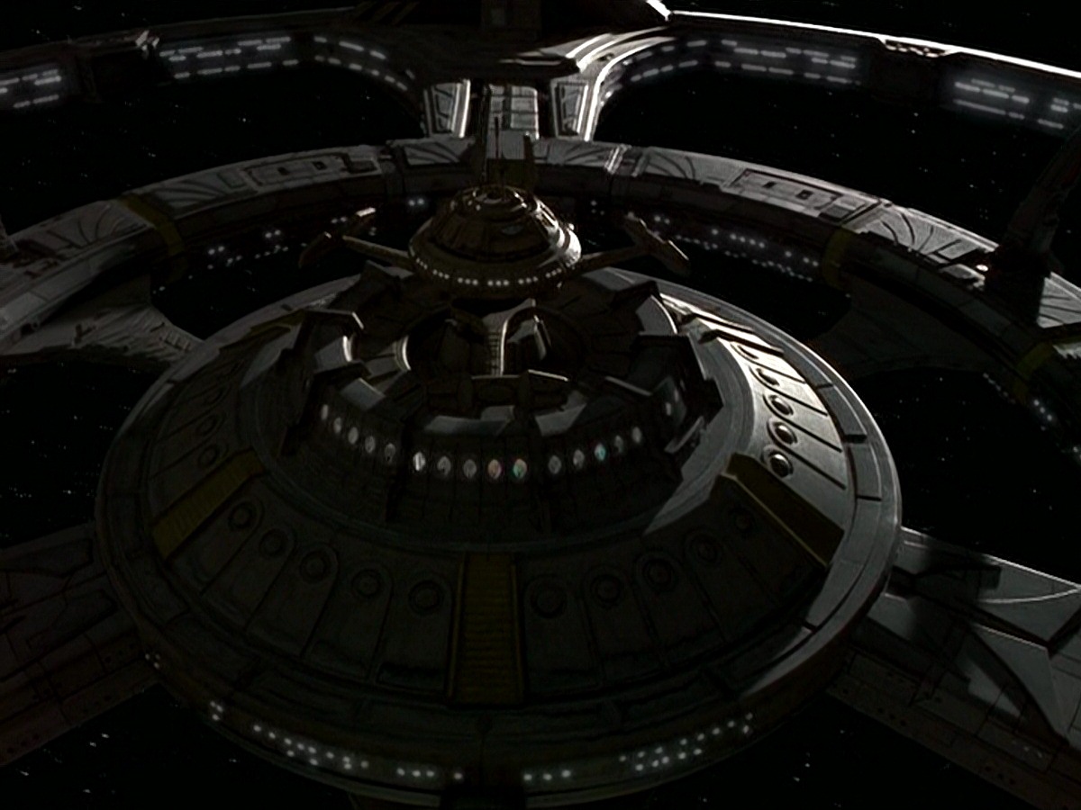 extant_StarTrek_DS9_7x03-Afterimage_3182.jpg