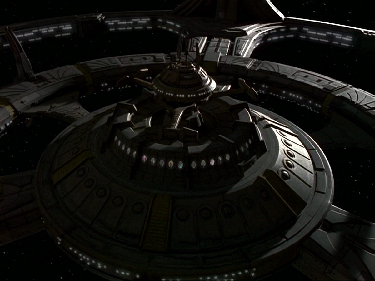 extant_StarTrek_DS9_7x03-Afterimage_3184.jpg