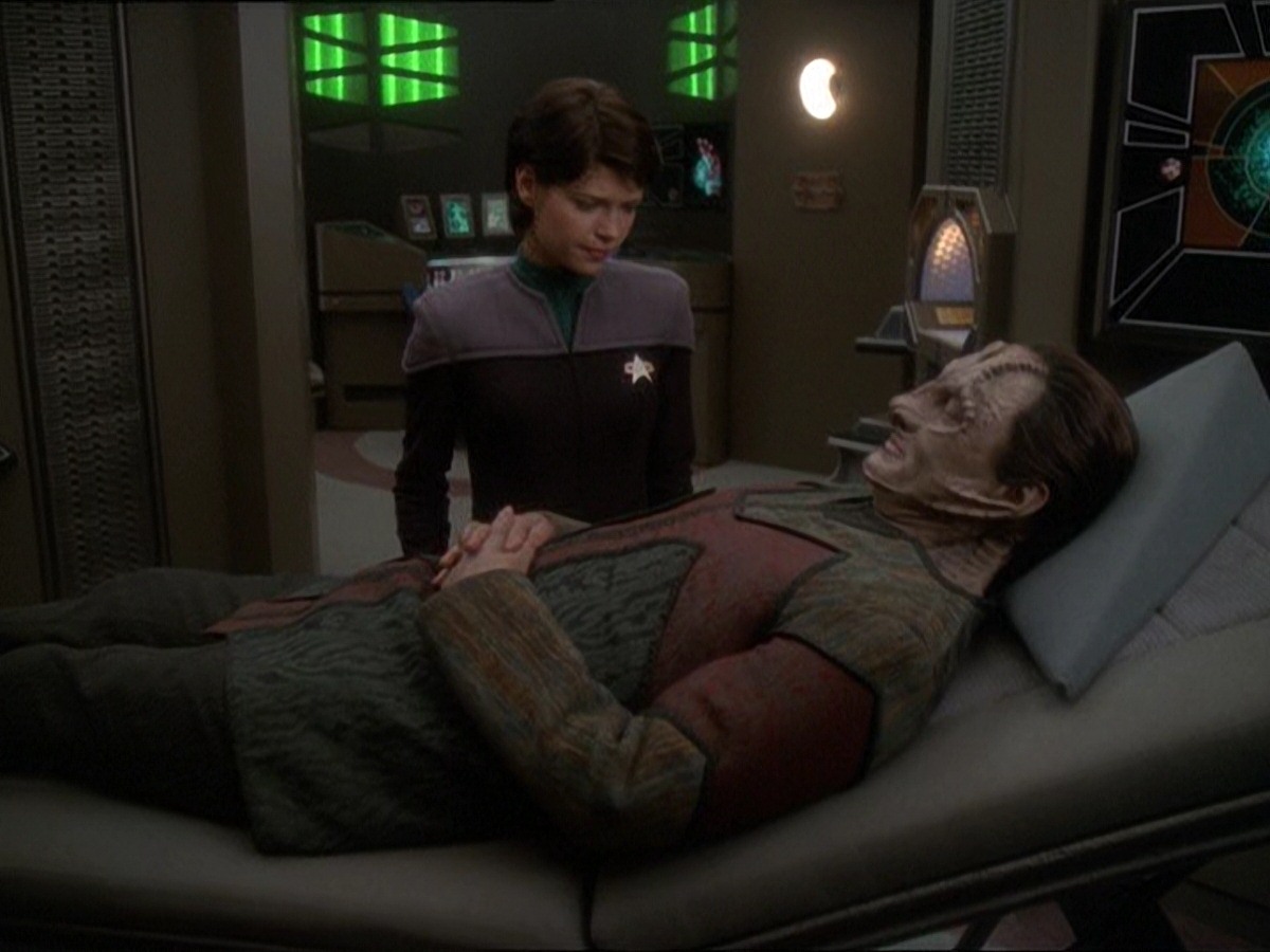extant_StarTrek_DS9_7x03-Afterimage_3193.jpg