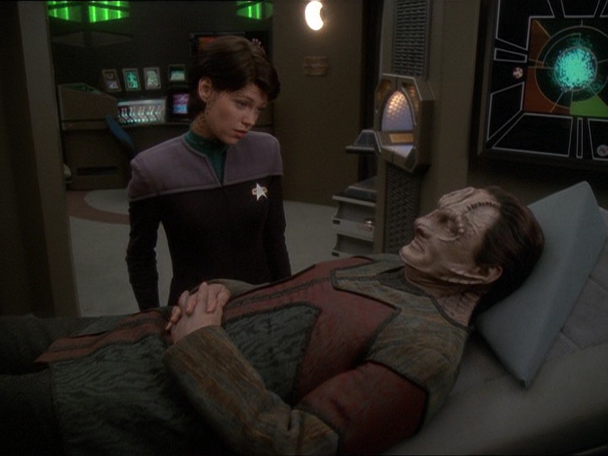 extant_StarTrek_DS9_7x03-Afterimage_3197.jpg